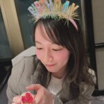 Riho Yoshioka Instagram - お誕生日のメッセージ, 沢山ありがとうございました🎂🍓 とても嬉しかったです。 支えられてるんだなって改めて感じました。 今年は大きな変化のある年になります。 難しい事が立ちはだかる毎日ですが 日々悩みながら、どうしたら一番作品を見て下さる方に 楽しんで貰えるかなと模索している所です。 色々と皆様にご報告することも控えていますので、 春先頃まで見守って頂けたらなと。 ずっと夢だったことへの実現に向けても 少しずつですが動き出しています。 心はいつでもプラスな場所へ、見て下さる方への愛情と挑戦していく気持ちで溢れています。 では今日も撮影頑張ってきます！