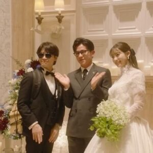 Rika Adachi Instagram - .
「PERFECT HUMAN」🎤♪

ほぼ新郎新婦が映っていない公式動画をお楽しみくださいw
やっぱり藤森さん撮りたくなっちゃうよなぁ〜🤣笑

#オリエンタルラジオ #藤森慎吾 #チャラ男 #perfecthuman #RADIOFISH