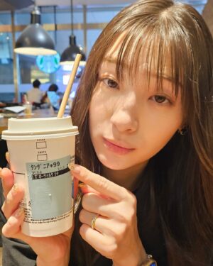 Rika Adachi Instagram - なぜ？タンザニア？

モバイルオーダーでRIKAといれたはずが…
なぜかうまくいってなくて、タンザニアさんになってしまった😇
なぜ？？？