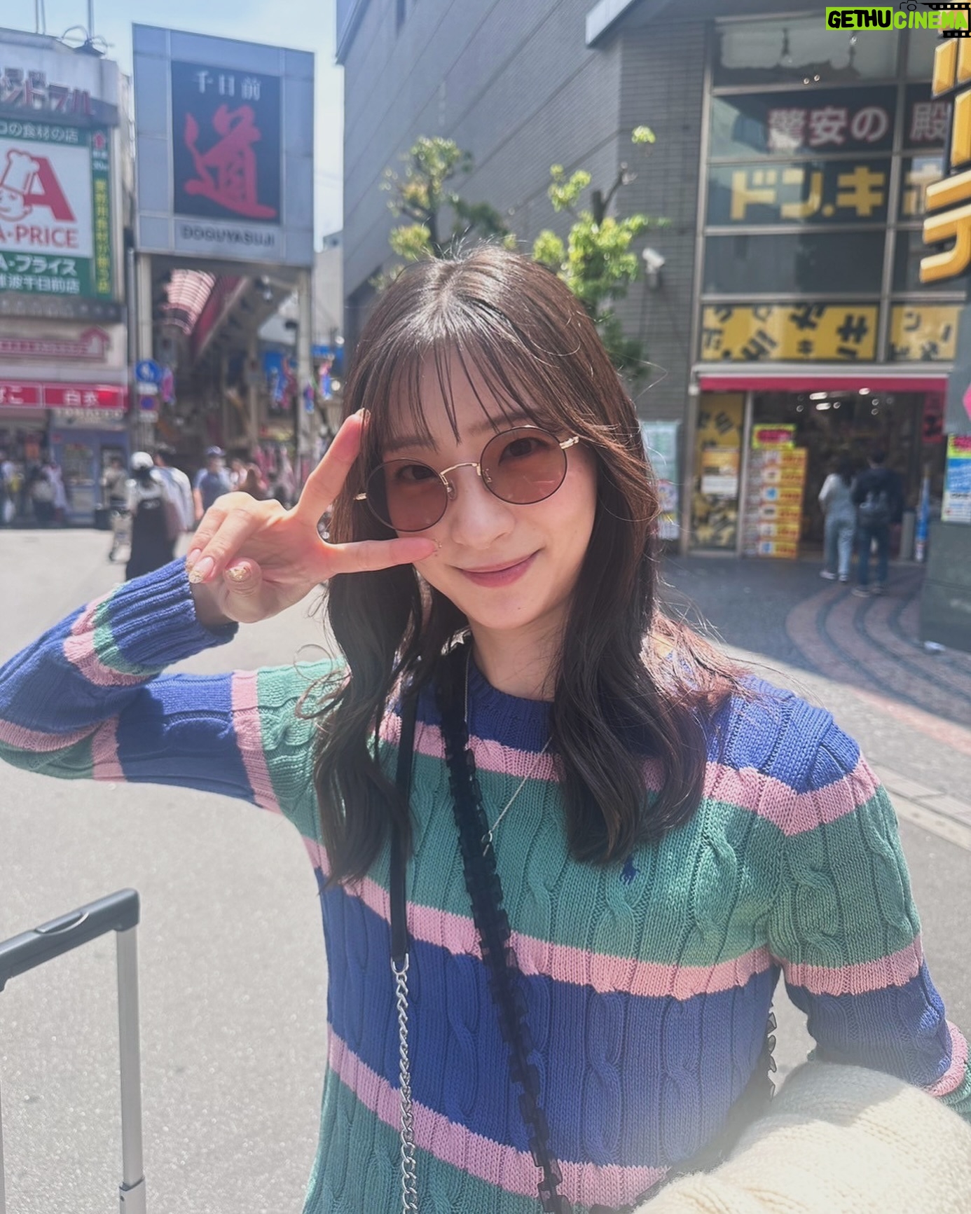Rika Adachi - 3 Likes - 陽が当たるとサングラスに変身メガネ👓
ラルフの編み込みニットかわいい😍