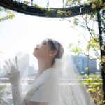 Rika Adachi Instagram - . 10代の頃からグラビアでお世話になってる LUCKMANさん @n.k.luckman 写真集とか週プレとか 本当にたくさんお世話になってて 撮影中に「いつかウエディングドレス撮ってくださいね〜」 なんて言ってたことを 実現してもらいました☺️🤍 今回のオーダーはLUCKMANらしい写真で！笑 そして家族たち、とくにおじいちゃんおばあちゃんを撮ってください！ってお願いしてました。 もうさいっこうに撮ってくださってて 好き🥰オブ好き🥰笑 第一弾LUCKMANさんにしか撮れない 足立梨花の1日をみなさんにおすそ分け📸✨ #アニヴェルセルみなとみらい横浜 #アニヴェルセル #anniversaries #ウエディング #wedding