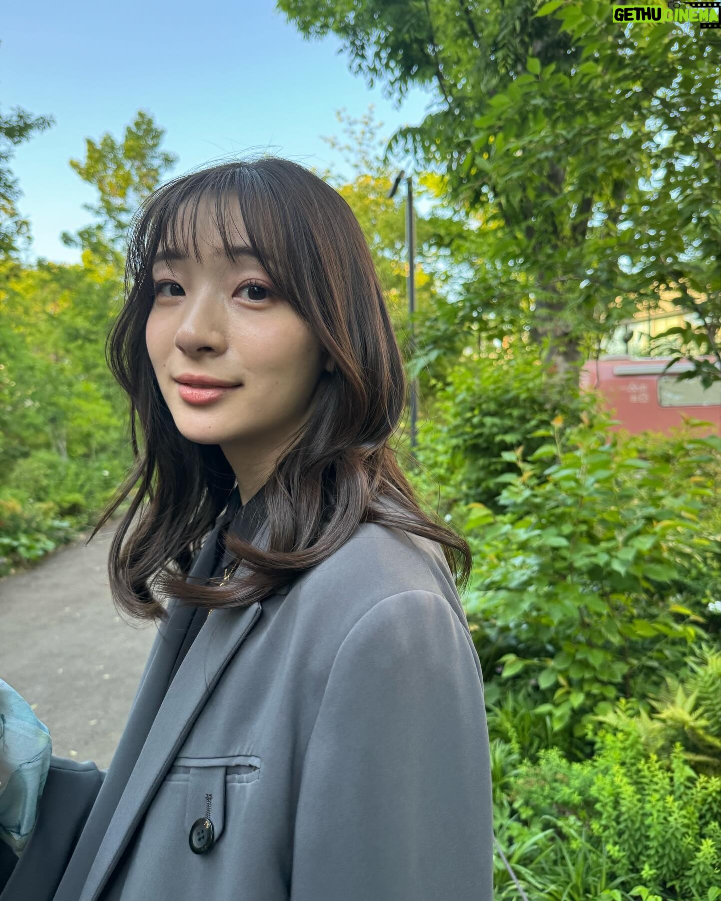 Rika Adachi - 3 Likes - 緑に囲まれたい季節🥹🌳
髪の毛の巻き具合うまくいっててすき
Photo by
@rima_nishizaki
#りかりま