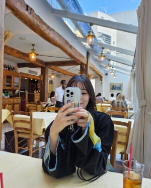 Rika Adachi Instagram - この色合いかわいい🩵