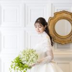 Rika Adachi Instagram – Wedding White Bouquet
女優足立梨花さんに提供させて頂いたデルフィニュームホワイトのウェディングブーケ
エマリーエドレスのレースに合わせて。
@adacchee
@emarie_wedding
@bees_photo_harano
#yuji_kobayashi_ #geometricgreen2011 #flowerartist #flowerdesign #flower #art #music #earth #japan ##芸術 #美術 #文化 #工芸 #花 #音楽 #地球 #東京 #自然