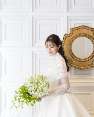 Rika Adachi Instagram - Wedding White Bouquet

女優足立梨花さんに提供させて頂いたデルフィニュームホワイトのウェディングブーケ
エマリーエドレスのレースに合わせて。

@adacchee 
@emarie_wedding 
@bees_photo_harano 

#yuji_kobayashi_ #geometricgreen2011 #flowerartist #flowerdesign #flower #art #music #earth #japan ##芸術 #美術 #文化 #工芸 #花 #音楽 #地球 #東京 #自然