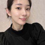 Rika Adachi Instagram - ツヤ肌〜 @zarahabeauty ザラハでトロイアルケのVVSダイヤモンドピーリングやってきたよ🥺🩵 ツヤ肌維持のために、いつものホームケアにトロイアルケのものを追加！ 花粉で荒れてる肌も整えていきたいなぁ🥰🫶🏻🌸 #ザラハ #zaraha #トロイアルケ #vvsダイヤモンドピーリング