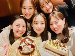 Rika Izumi Instagram - 🧡❤️🩷🩵💚
大好きなみんなと出会えて20年✨
いつもありがとう💛
#sailormoon