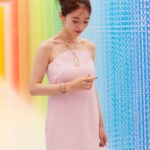 Rika Izumi Instagram - BVLGARI セルペンティ75周年 曲線が美しいセルペンティの輝きにうっとり💎 時を超えて紡がれる無限のストーリー展では 見応えのあるハイジュエリーやアート作品の展示、ブルガリのカフェなど素敵な時間を過ごせます。 表参道で11月26日まで開催です。 #Bulgari #BulgariJewelry #Serpenti #Serpenti75 #PR