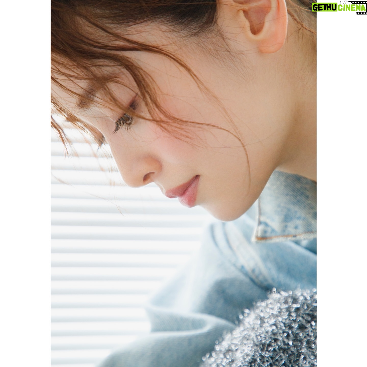 Rika Izumi Instagram - きょうは2024カレンダーの発売日🗓️ 皆様ぜひ♡