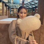 Rika Izumi Instagram - MaxMaraのアイコンコート「テディベア コート」の誕生10周年‼︎ 六本木ヒルズアリーナの"Teddy TEN Park"へ行ってきました🧸 くまのコットンキャンディやクレーンゲーム、スケートが楽しめるキュートな広場を堪能したあとは、 テディベアコートが並ぶPOPUPへ🧸🧸 とても可愛い空間でした。 皆様もぜひ🌟 @maxmara #MaxMaraTeddyTen #MaxMara #PR
