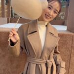 Rika Izumi Instagram - MaxMaraのアイコンコート「テディベア コート」の誕生10周年‼︎ 六本木ヒルズアリーナの"Teddy TEN Park"へ行ってきました🧸 くまのコットンキャンディやクレーンゲーム、スケートが楽しめるキュートな広場を堪能したあとは、 テディベアコートが並ぶPOPUPへ🧸🧸 とても可愛い空間でした。 皆様もぜひ🌟 @maxmara #MaxMaraTeddyTen #MaxMara #PR
