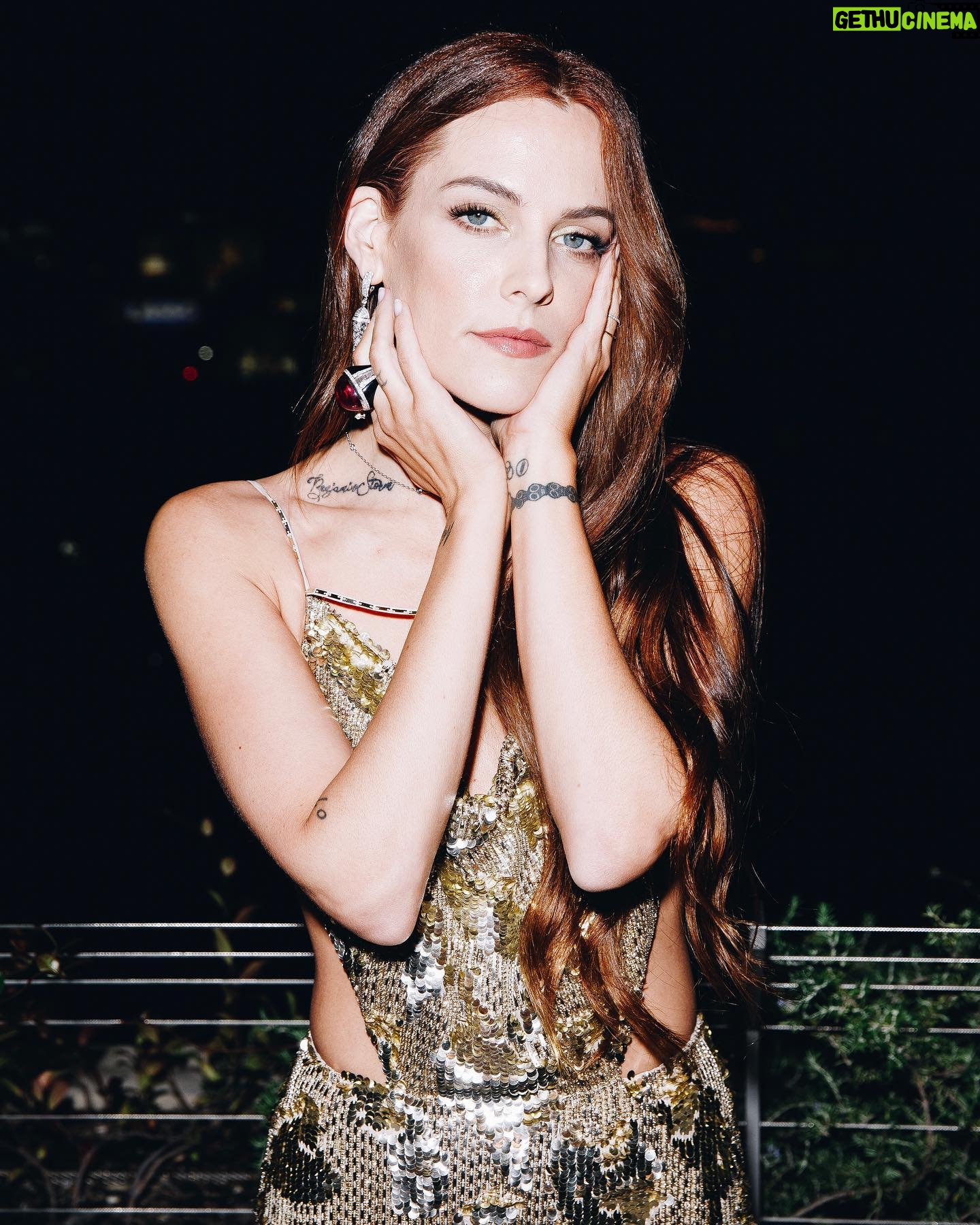 Riley Keough Instagram - #VFOscars with @yslbeauty 🤍 #yslbeauty #yslbeautypartner