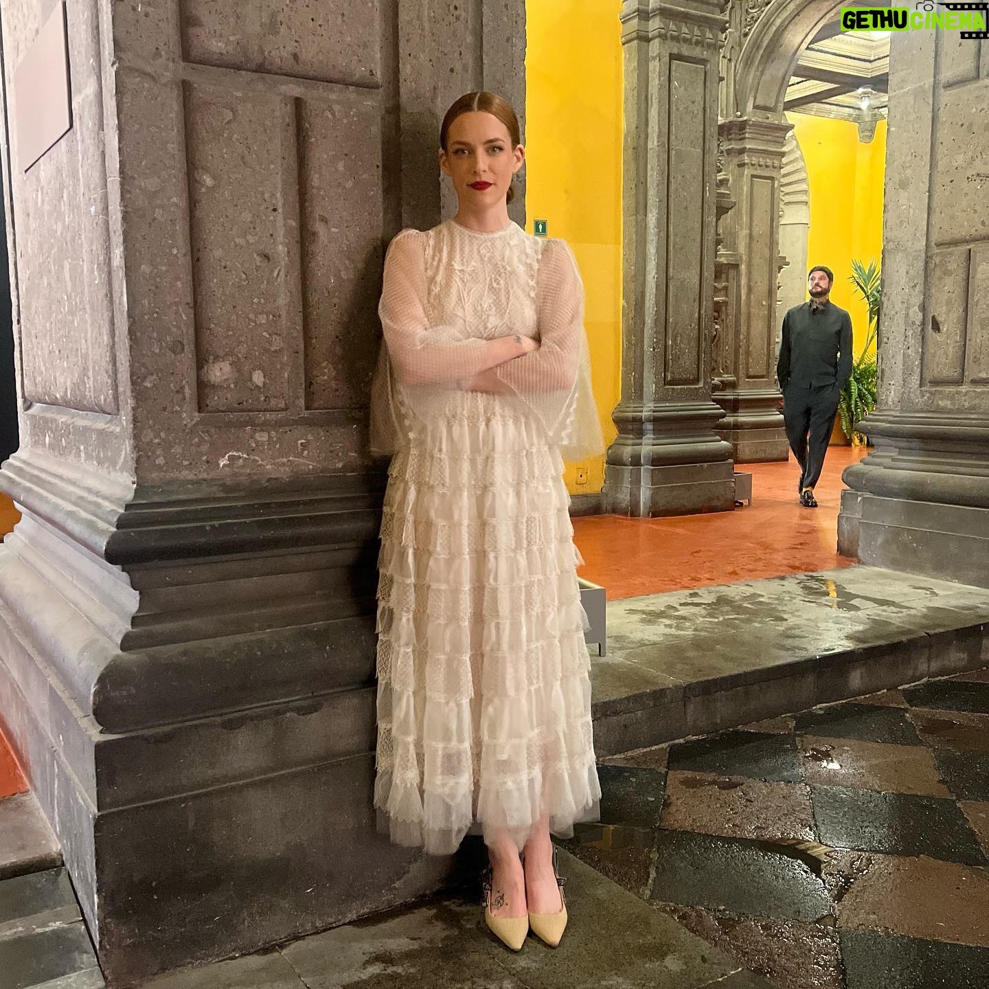 Riley Keough Instagram - Gracias @dior for the most beautiful show in Mexico City 🇲🇽