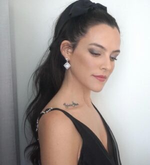Riley Keough Instagram - The Emmys in @chanelofficial 🫶