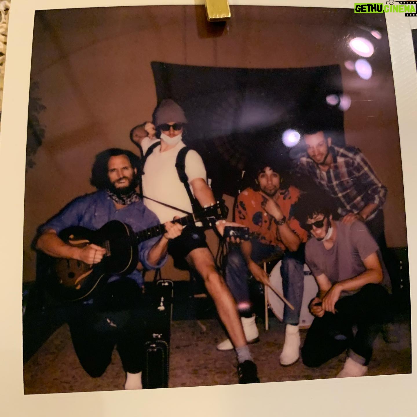 Riley Keough Instagram - The last week of this cycle . Thank you @blakemills @tonyberg1 @ryanhommel @rockmesamadeus @malcolmmcrae @kane_ritchotte @evanvidar @josephlorge and Frankie @whirlygirlmusic for turning us in to a band. @daisyjonesandthesix