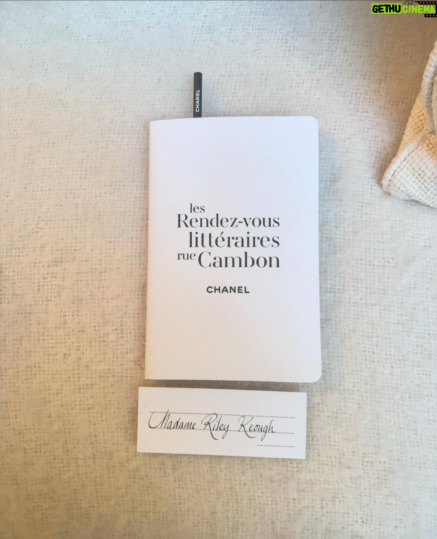 Riley Keough Instagram - Merci @chanelofficial pour les merveilleux souvenirs 🇫🇷