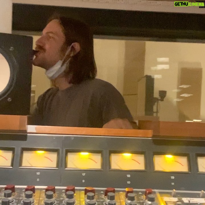 Riley Keough Instagram - The last week of this cycle . Thank you @blakemills @tonyberg1 @ryanhommel @rockmesamadeus @malcolmmcrae @kane_ritchotte @evanvidar @josephlorge and Frankie @whirlygirlmusic for turning us in to a band. @daisyjonesandthesix
