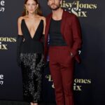 Riley Keough Instagram - @daisyjonesandthesix premiere 🖤 So much love for this entire cast and crew. ONE more week!