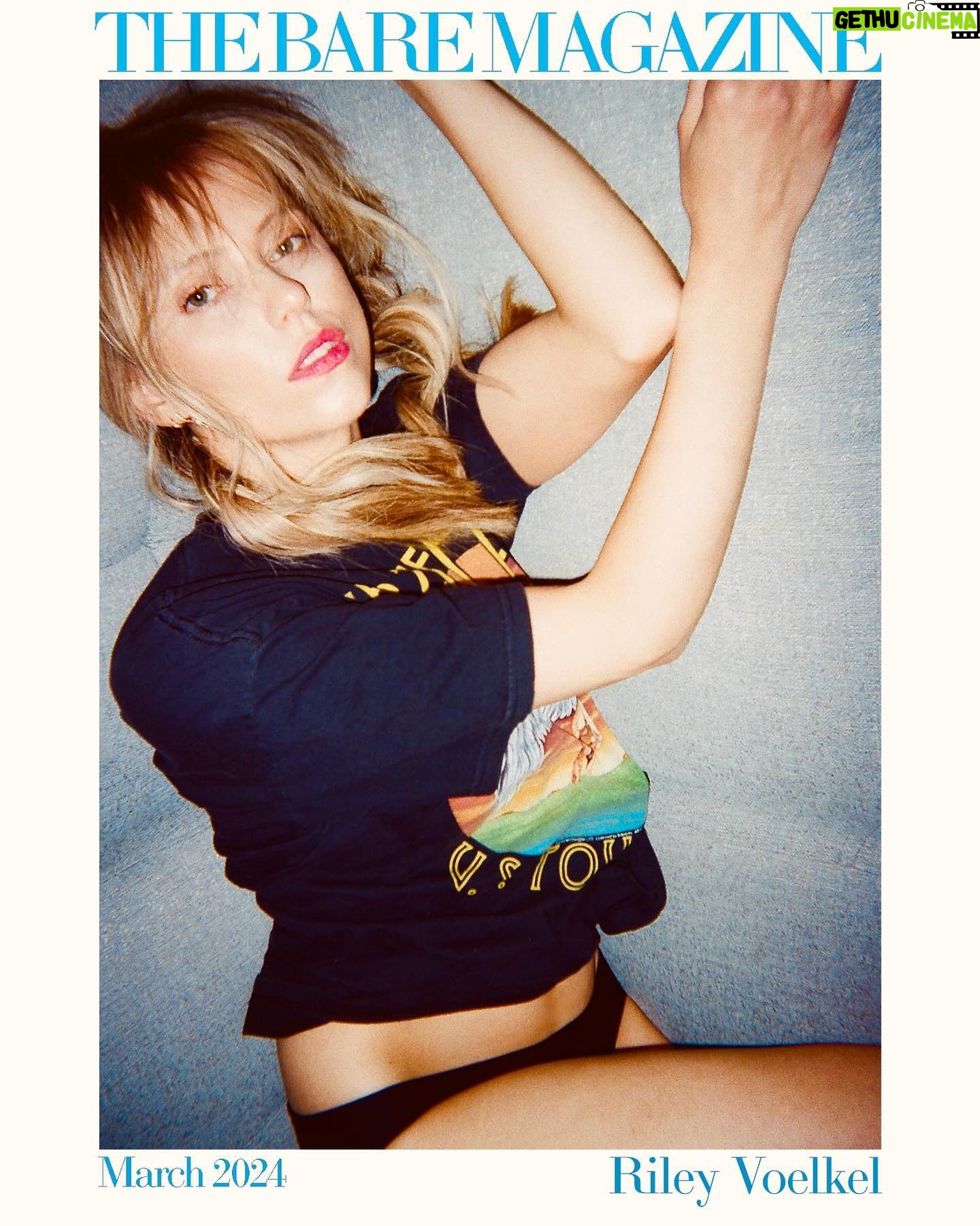 Riley Voelkel Instagram - Thank you @the.baremag and @tina_turnbow for the best day togetherđź’‹ read the full article at thebaremagazine.com #barebeauty #onfilm #rileyvoelkel #hightown #revolve #queensofarchive #allsaints #welovecoco @marquepr