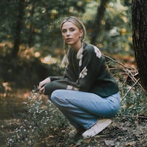 Riley Voelkel Instagram - A forest story with @current_air Photos by @mike.c.robertson