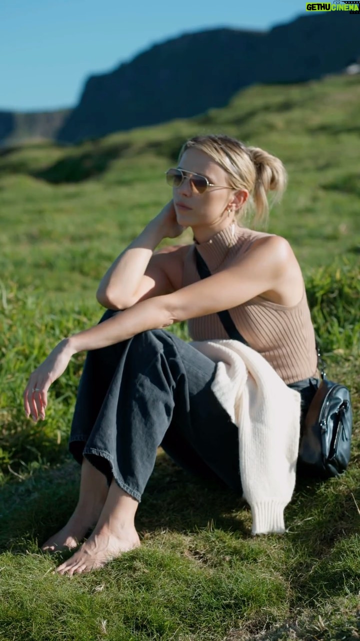 Riley Voelkel Instagram - A perfect day in Ireland with @vehlaeyewear ( Song- Too Quiet by @sleepdance ) Shot by @mike.c.robertson #vehlaeyewear #vehla @revolve #revolve #ootd #travel #Ireland #sleepdance