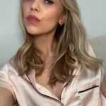 Riley Voelkel Instagram – Happy #ValentinesDay love bugs!🩷 Thank you @yslbeauty and @bluebella for the treats! Im obsessed! 💋💋💋 #yslbeauty #bluebella