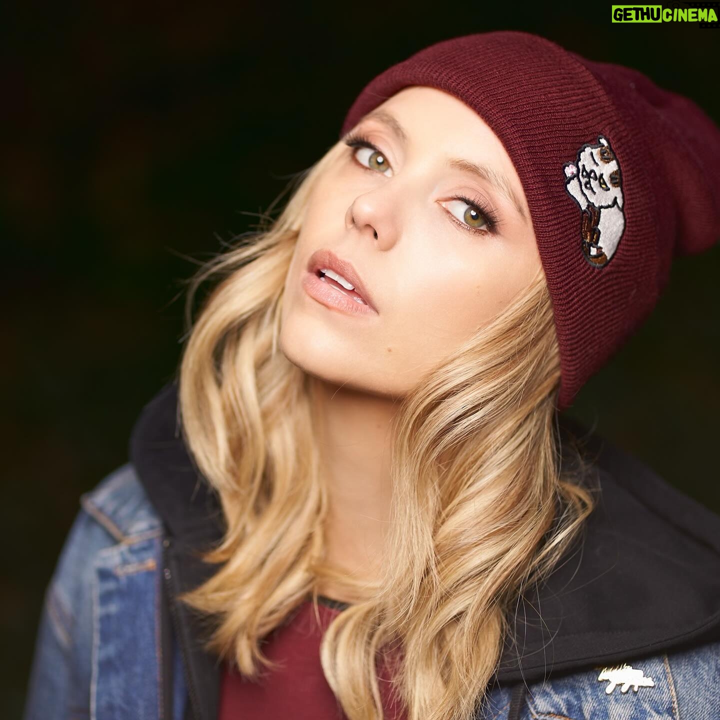 Riley Voelkel Instagram - The “Catvamp” Beanie Drops tomorrow 6pm PST online (link in bio) and at the @epiccons #IWFF convention! @merchbyblankclo #blankclo #rileyvoelkel #merchdrop #alwaysandforever #QuentinMeowantino Shot by @mike.c.robertson