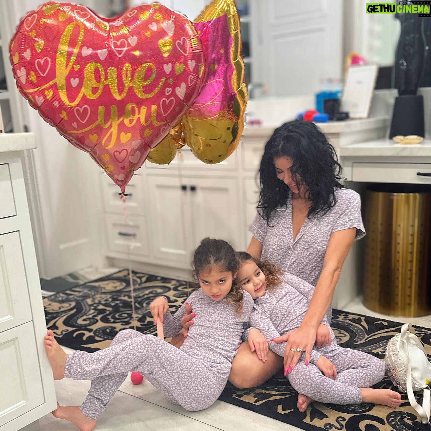 Rima Fakih - 21.8K Likes - My happy place 💜🦄🛐