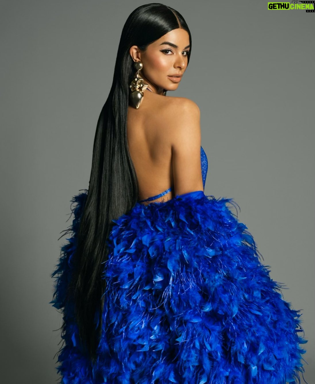Rima Fakih - 22K Likes - Blue my world 💙