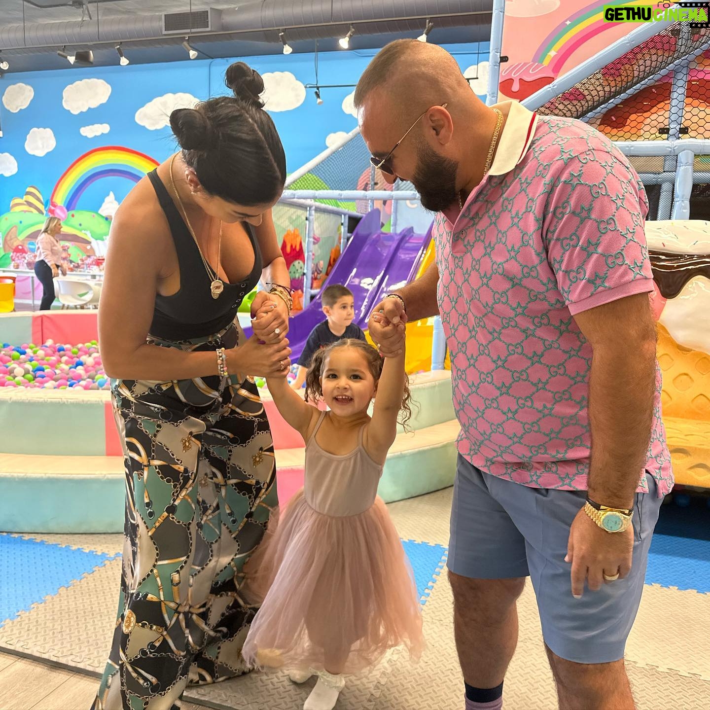 Rima Fakih Instagram - Happy Birthday to our little Amiraβ¦ Allah Yihmiki ya mama! Daddy and Mommy wish you true in our arms forever ya Rab ππ½ππ½ππ½