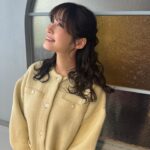 Rin Takahashi Instagram – ウェーブヘアアレンジ🫶
#ウェーブヘア
#ヘアアレンジ
#ヘアセット
#ハーフツイン