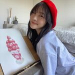 Rin Takahashi Instagram - 最近お家で画家してます🎨🖌️🩷 いちごパフェを描きました🍓 次は何描こうかな〜✨ #スケッチ #水彩画 #いちごパフェ