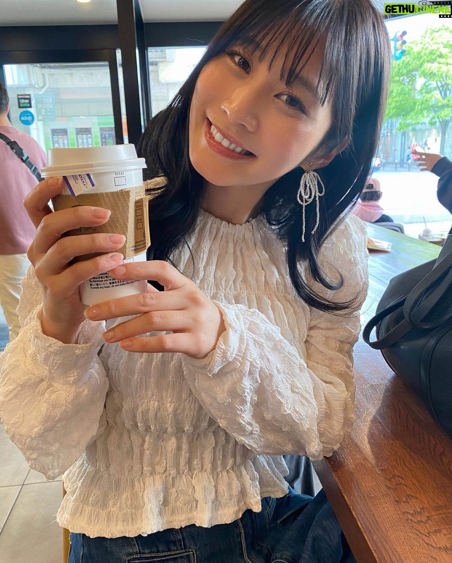 Rin Takahashi Instagram - 母と万代のスターバックスに行った時☕️ 10代で新潟出ちゃったからしばらく新潟滞在して居酒屋とか食べ物屋さんとかカフェとかたくさん探索したいなぁ🥹✨ #新潟 #万代