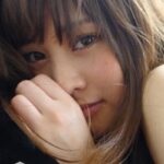 Rin Takahashi Instagram – 本日で芸能活動10周年でした✨
10年もの間楽しく活動続けられているのは、いつも応援して下さるファンの皆様をはじめ
いつもお世話になっている皆様のおかげです🌸
本当にありがとうございます🙇♀️🌼
初めての芸能界という世界に飛び込むのは不安もありましたが、今は毎日が新鮮で色々なことに挑戦させて頂けて楽しい日々を過ごしております🥰
そして10周年ということで、ファンの方が本日の名古屋競馬3R『祝!高橋凛デビュー10周年記念杯』をプレゼントしてくださりました🥹✨
嬉しすぎるサプライズに飛び跳ねました🐴笑
みんなでXやInstagramで一緒に予想したり本当に楽しかったです💓
そしてなんと!!!!!!!!!
レースも的中させることができました🥹🐴❤️
素敵なプレゼントを本当にありがとう🥰
写真は本日イワタさんに撮って頂いたお写真と、10年前に撮って頂いたお写真です✨
10年って本当あっという間😳😳😳
そして名古屋競馬場での記念すべきお写真です🫣❤️
そしてそして本日は競馬関連がもう一つ!✨
22時52分〜23時
フジテレビ『週末はウマでしょ!』出演させて頂きます🐴
こちらもぜひ観てください🥰
最後まで読んで頂きありがとうございました💛
