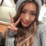 Rina Hashimoto Instagram – 先日はとっってもお久しぶりのライブ
お越しくださった皆様！
ありがとうございました😊♡

久しぶりしっかりリハやったり、
新しい楽曲をつくったり
楽しい毎日でした🤭🩷

新曲Pop champagneを披露しました！

そして、MVがでたよー！
Mamama という曲は前からあったんですが、
三人バージョンで新しくMVを撮り直しました！

今日はそんなオフショットです！
お着物はスタッフさんが選んでくれたんやけど
めちゃくちゃ可愛くてお気に入りです💜😮

MVたくさんみてね！
シャベチャンにアップされてますー！🤭❤️

今すぐ見てきて！感想おしえて！

最後の1枚は、
MVの撮影おわりに、久しぶりに行った日高屋さん。笑

疲れた体に辛いラーメンがとっても染み渡りました🤤♡