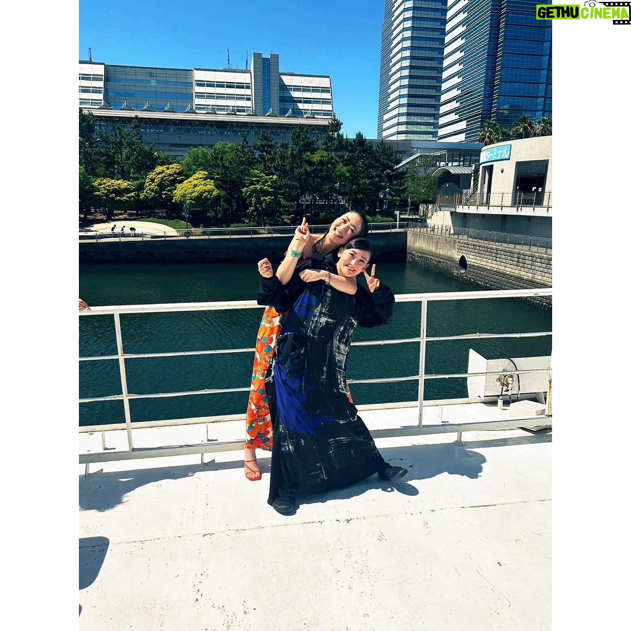 Rina Ikoma - 3 Likes - .
映画 忌怪島の
船上イベントでした!!
様々なメディアを通してPRもして、いよいよ公開なんだ!!と
胸が高まりました😎
こういうイベントも中々やった事がなかったので嬉しかったな!!
ホラー映画ですが、
ネタバレ出来ないから言えないけど本当に観てよかったって思う作品になったと思います!!
ので、、
6月16日はぜひ!!
忌怪島を選んで頂けたら嬉しいです(*´꒳`*)!!!
#忌怪島
#ホラー
#清水崇監督
#生駒里奈 #生駒ちゃん
#日焼けと日光と仲良くなれない
#ひたすらフードを被り
#不機嫌な顔に笑
#奄美大島だけは
#ポジティブに日光浴びられる
