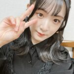 Rina Ikoma Instagram - ✴︎ 2023年⁣ 今年は人の繋がりを考える一年になりました！⁣ お仕事で携わってくださった皆様、ありがとうございました◡̈！⁣ ⁣ 私は基本的に内向的で、⁣ あんまり目標を決めるのも苦手なタイプでして⁣ 特にプライベートは仕事ありきで生きてきたのですが、⁣ ⁣ 海外旅行に行きたい！⁣ ⁣ って初めて思った一年でした！！⁣ ⁣ 普通かもしれないけど、⁣ これ。⁣ 生駒的にはめちゃくちゃ革命なの！！⁣ すごいのよ！！⁣ ⁣ ⁣ ⁣ 2024年は、⁣ ふつふつと湧いた自分のやりたい事を大切に、⁣ ご縁で結ばれた人達を大切に、⁣ ⁣ いつも応援してくださる皆さんに⁣ より楽しい！！をお届け出来る一年に出来ますように〜！！⁣ ⁣ あと、サウナもっと行きたい。⁣ アラサーなので、残り少ない２０代を楽しみたいと思ってます笑！！⁣ 2024年もどうぞよろしくお願いいたします⭐︎⁣ ⁣ ⁣ 喪中につき、新年の挨拶を控えさせて頂きます。⁣