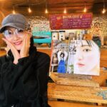 Rina Ikoma Instagram - ✴︎ 推し活してきました笑 本人と笑 ゆづちゃん写真集「ゆづき。」発売おめでとうっっ✨ コラボドリンクも美味しかったし、 ブラックコーヒー飲めない生駒も初めて美味しく飲めました すごすぎ〜っっ☕️ みなさんも是非行ってみてね😎 #平川結月 #ゆづき。 #AMAZING COFFEE ＃生駒ちゃん