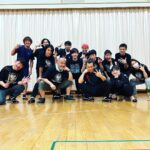 Rina Ikoma Instagram - . 水谷千重子50周年記念公演⁣ ⁣ 無事大千秋楽を迎えました！！⁣ ⁣ ご来場くださった皆様、応援してくださった皆様本当にありがとうございました🥰！⁣ ⁣ 様々な事は起こりましたが、演者、スタッフさんが揃って皆様に笑顔でありがとうございましたを言えたので、一安心です！！⁣ ⁣ そして生駒ちゃんファンの皆さん⁣ （モノクローズのみなさん）⁣ 生駒ちゃんTシャツ着てくれて毎度毎度本当にありがとう！！✨🤩⁣ 見つけやすい！手を振りやすい！他の演者さんにいじられやすい！笑⁣ ⁣ また次のTシャツも楽しみにしててね！⁣ （デザイン気をつけなきゃ。。笑笑）⁣ ⁣ ⁣ エンタメをギュッと凝縮したこの作品⁣ ⁣ 果汁1000%みたいな作品⁣ ⁣ 千重子先生のパワー！！！⁣ ⁣ に私は沢山刺激を頂きました(*´꒳`*)⁣ ⁣ またこの作品に携わるには、自分は更に役者として、人として魅力溢れる、誰かを笑顔に出来る人にならないといけないと思います。⁣ ⁣ だから、もう明日から、⁣ 自分を磨いていきます！！⁣ ⁣ 頂いた財産を持ちながら、ゆっくりでいいから、ちゃんと持続させて力にしたいな。⁣ ⁣ キーポンシャイニング！！⁣ ⁣ ⁣ ⁣ また皆さんとジョイン出来ますように。。！✨⁣ ⁣ オフショットなどはまたちらちらあげますが、⁣ ひとまず！！⁣ ⁣ ありがとうございました！！！⁣ ⁣ #水谷千重子⁣ #50周年記念公演⁣ #ニンジャーゾーン⁣ #千重子先生⁣ #バカ言ってる⁣ #的場浩司さん #明治座⁣ #博多座⁣ #生駒ちゃん