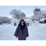 Rina Ikoma Instagram - . 今夜放送の沸騰ワード10にて またまた秋田に取り憑かれて来ました〜！！ 雪がもふもふの秋田に帰れるのが久しぶりだったのでテンション上がりました！！ あ、自分雪国の子だなって思えました！！ 私が上京した後に出来たアクティビティや、 私が小さい頃から大好きな物。 地元の人でもびっくりしちゃうイベントなど盛りだくさんです😘 話変わるけど、髪伸びたな〜〜 気持ちは切りたいのよ。 ハンサムショートにしたい。 した上で一回真っ赤に染めたい。 夢です。 それはともかく！！ 沸騰ワード10絶対見てくれよな！！ それで、秋田に遊びに来てけれな！！ #沸騰ワード10 #秋田県 #由利本荘市 #生駒里奈 #生駒ちゃん