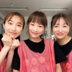 Rina Kawaei Instagram - 大阪やで〜！ くみちゃんはなちゃんと👭🏻 27日からよろしくお願い致します🫶🏻 #千と千尋の神隠し
