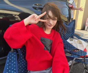Rina Kawaei Instagram - 暑さと風に負けちゃってる人
#親愛なる僕へ殺意をこめて