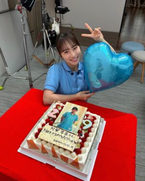 Rina Kawaei Instagram - 29歳になりました🎂
たくさんのお祝い、本当にありがとうございます。
幸せです🫶🏻