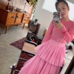 Rina Kawaei Instagram - こんばんは！ ファンクラブオープンしました☺︎ やった〜🤍