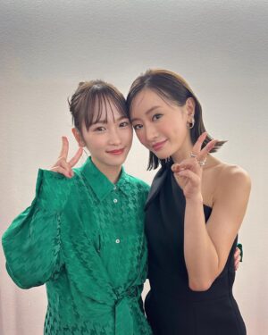 Rina Kawaei Instagram - THE MYSTERY DAY
ありがとうございました！
みなさん正解しましたか🫣？
とっても楽しい1日になりました♡
優しい美しいまりか姉さまと🫶🏻