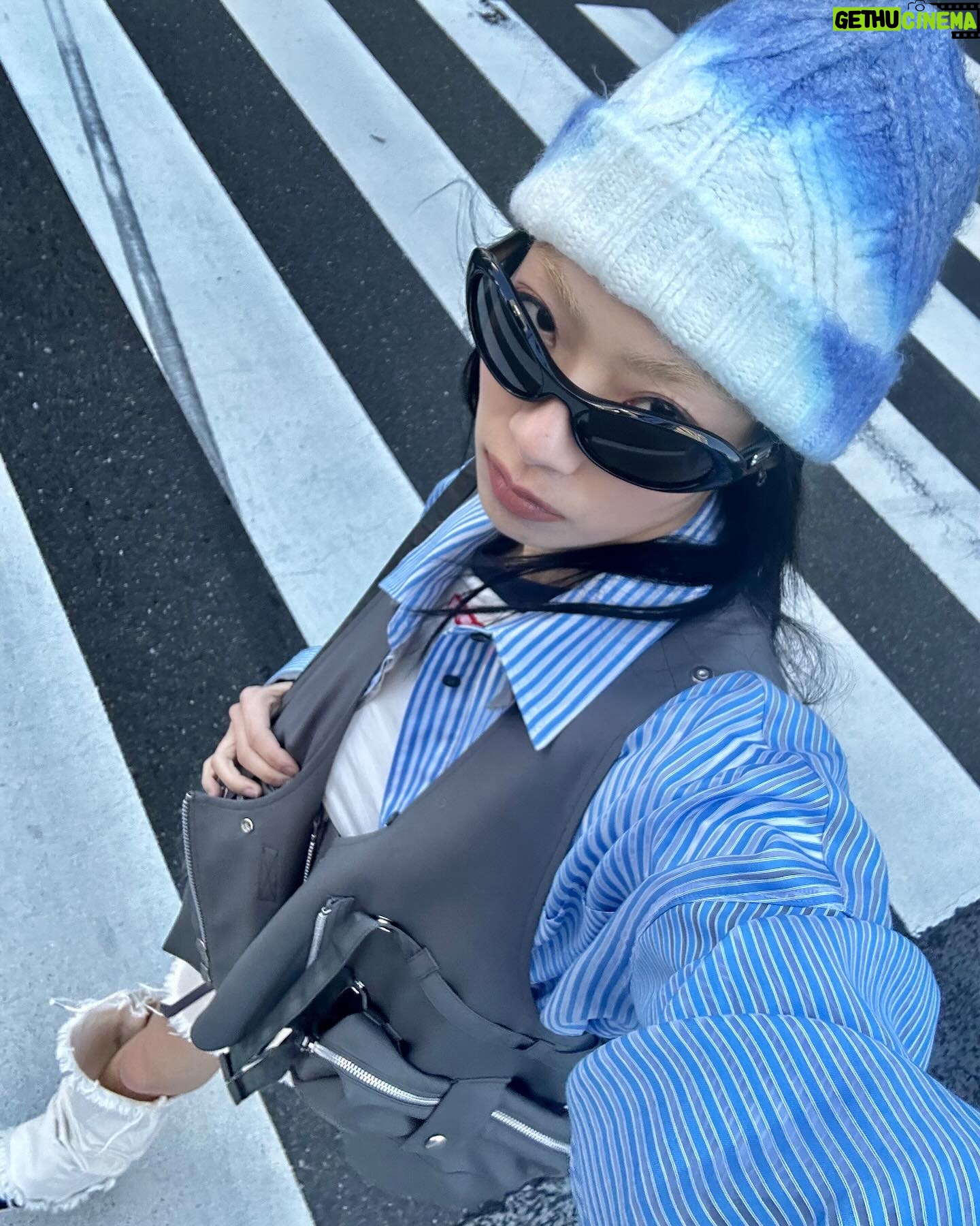 Rina Sawayama - 3 Likes - back to stomping thru Tokyooo