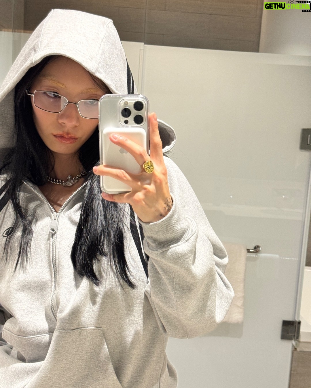 Rina Sawayama - 78.6K Likes - checking in 💎⛓️⚙️