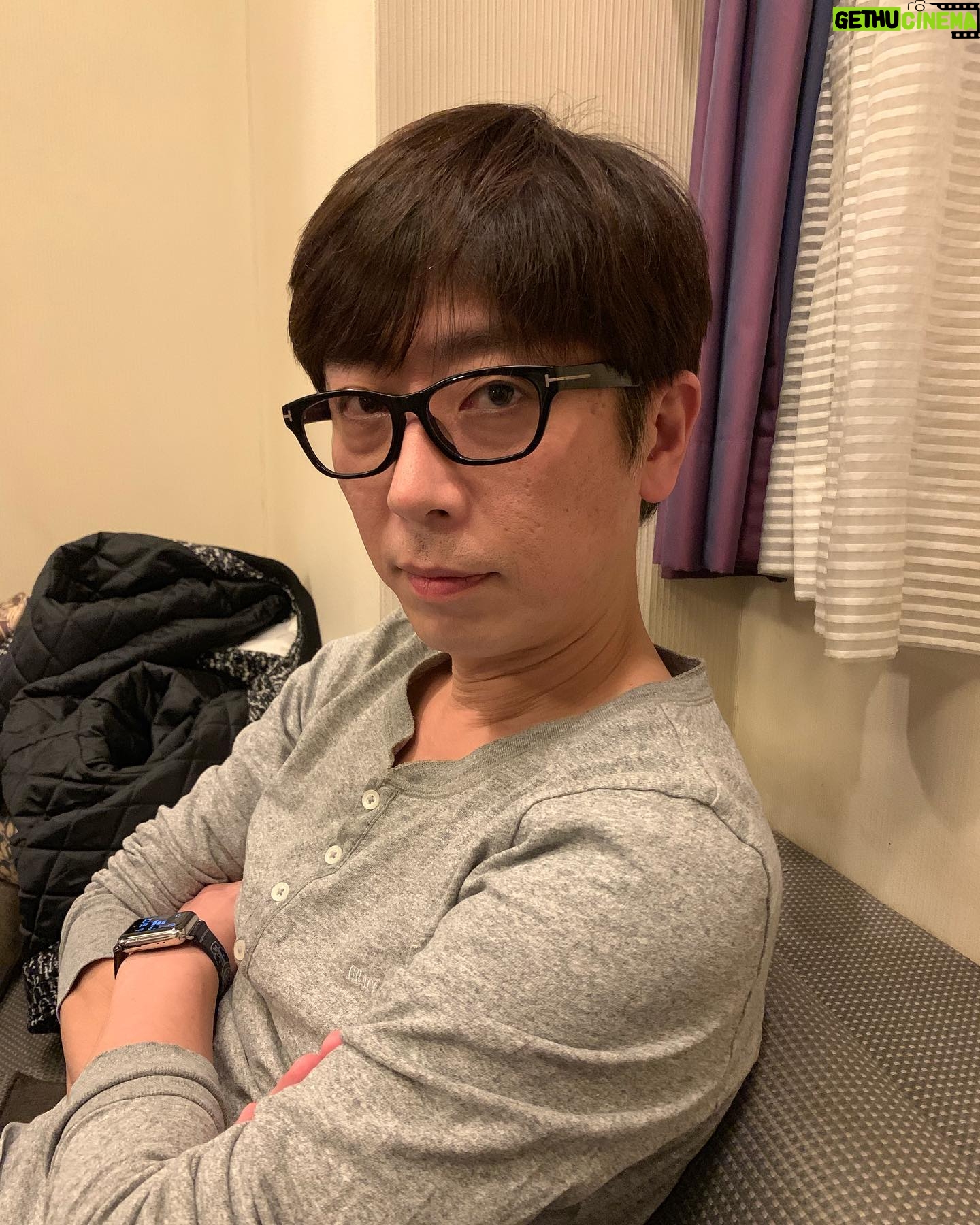 Rino Sashihara Instagram - インスタの方で誕生日の報告をするのをすっかり忘れていまして… 遅くなりましたが27歳になりました👏 これからも頑張ります☺️ #画像は後藤さん #すっぴん #ピンク肌 #髪型ノーセット #ノーマルカメラ #インナーみたいなトップス #インナーっていうか肌着 インスタのコメント欄なんですが、ツイッターの方が治安がいいので閉じました🙇♂️すみません。。 あとは宣伝コメントなどで誰かが騙されてタイツやサプリを買ったするのがなんだなあというのがあり。。 何かありましたらツイッターまたは事務所宛にお手紙にてお待ちしております☺️DMはみていません。 何か意見が聞きたいことがあったり、気分でインスタコメント欄あけたりもします☺️