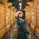 Rino Sashihara Instagram – ディズニー🎡大人４人で大はしゃぎでした🥰

ブーツはyello（３枚目全身）歩きやすい！ロングブーツならミニスカートも楽しめると信じてます😉

2枚目がメイクわかりやすいです！
カラコン→スモーキークォーツ
シャドウ→イノセントピーチ
ネイル→ロゼスパークル
チーク→アッサムティー
リップ→シナモンナッツ（11月21日発売）