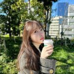 Rino Sashihara Instagram - 3連続同じ顔の向きになっちゃった。 明日は変えます。 メリークリスマスイブ！🎄 何食べますか？ わたしはすき焼き！ カラコン、クリームローズ シャドウ、ジンジャーレッド（しゃれてる赤で使いやすいよ！） リップ、リッチグァバティー